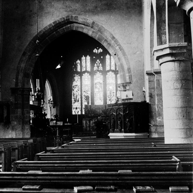 GWH_D2 Interior of St James Church c1900