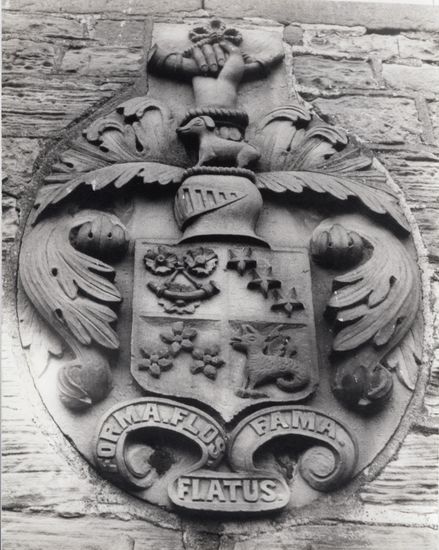 SG40 Close-up of Bagshawwe Coat of Arms over Stable Window at The Oake