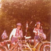 s142 1977 Silver Jubilee.  Group of children at Norton Free with their