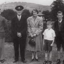 s271 Mr Thomas Lee, Mrs Lee and their three sons at Hillsborough Park